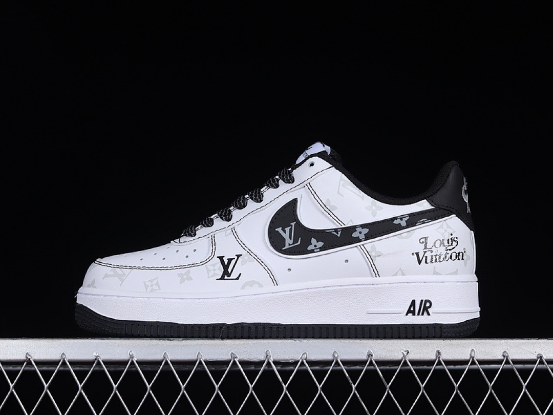 Nike [BS8805-602]-[AIR FORCE 1 LOW 07 X L*V WHITE/BLACK/WHITE]-[WOMAN:36-39]-[MAN:40-45], photo 1