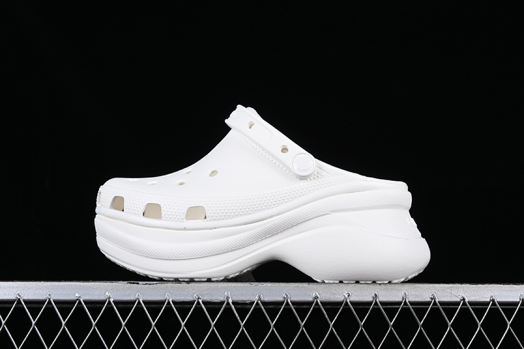 Crocs Crocs [ BEACH SANDALS CLOGS WHITE]-[WOMAN:34-40], photo 1