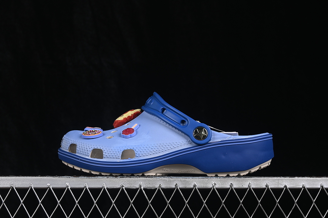 Crocs [CASUAL SLIP-ON SHOES BLUE/BLUE/BLUE]-[WOMAN:36-39]-[MAN:40-46] - Image 2