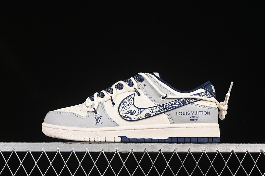 Louis Vuitton [DM6868-074]-[SB DUNK LOW LV WHITE/GREY/BLUE]-[WOMAN:36-39]-[MAN:40-45], photo 1
