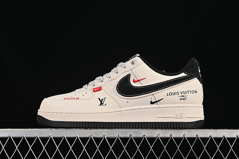 Nike Nike AIR FORCE 1 07 LOW LV WHITE/BLACK/RED/GREY · YX5066-348, photo 1