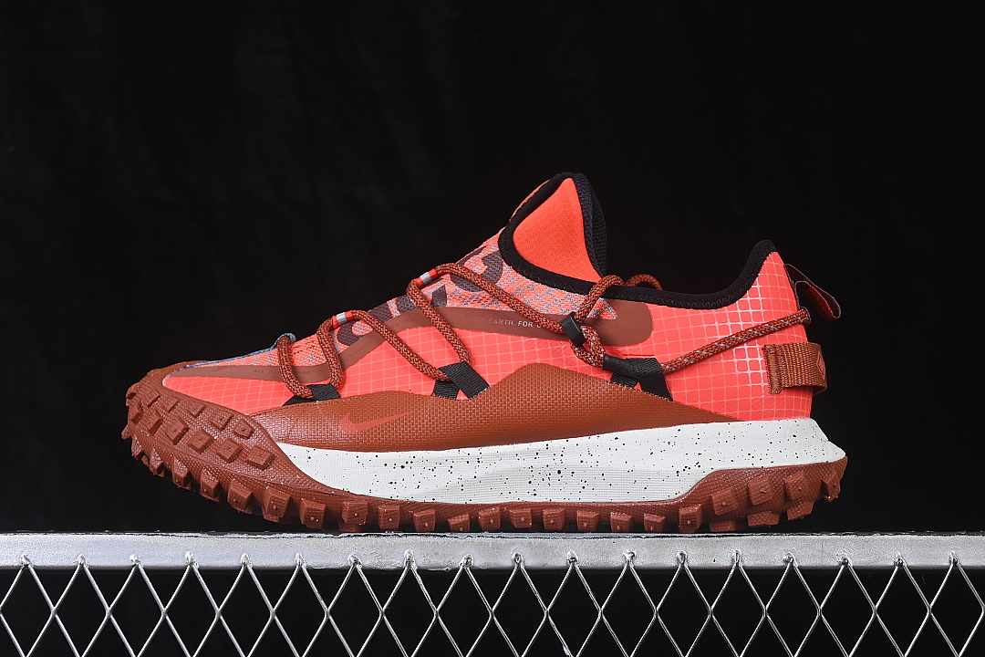 Unbranded [IB7328-200]-[MOUNTAIN FLY LOW GTX SE SPORTS SHOES RED/REDNESS]-[WOMAN:36-39]-[MAN:40-45], photo 1