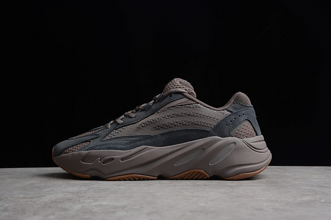 Adidas [GZ0724]-[YEEZY BOOST 700 V2 MAUVE/MAUVE/MAUVE]-[WOMAN:36-39]-[MAN:40-47], photo 1