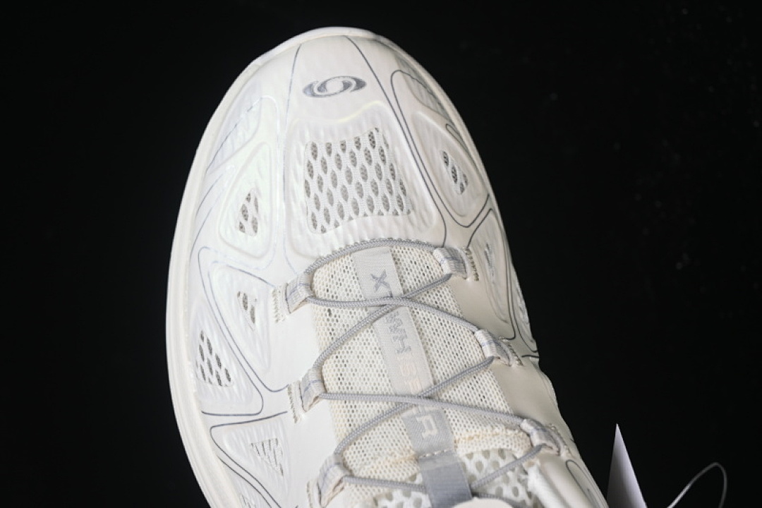 On Running [477962-23]-[XT WHISPER VOID EXPLORER SERIES LIGHT GRAY/WHITE]-[WOMAN:36-39]-[MAN:40-44] - Image 9