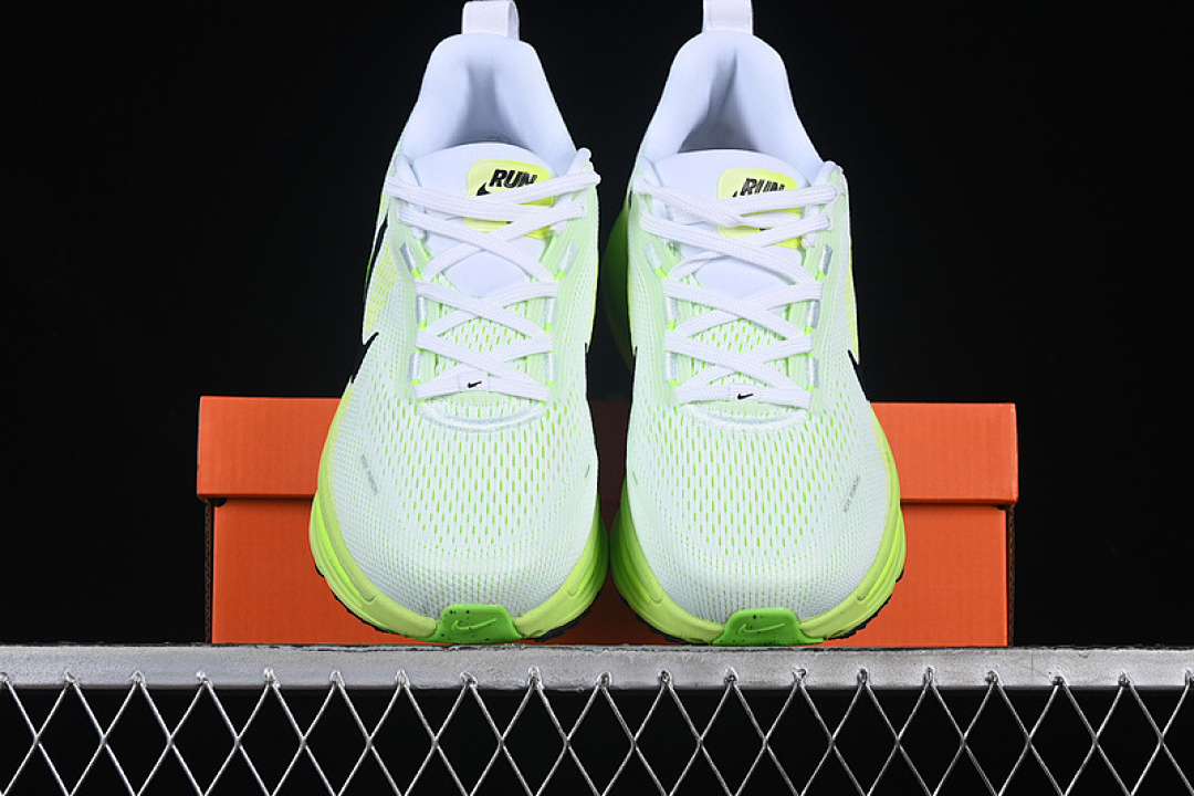 Nike [HM6804-102]-[AIR ZOOM VOMERO 18 WHITE/ELECTRIC GREEN/VOLT/BLACK]-[WOMAN:36-39]-[MAN:40-46] - Image 13