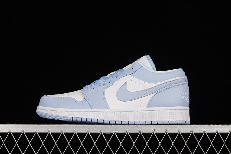 Jordan AIR Jordan 1 LOW ALUMINUM/WHITE/ALUMINUM · DC0774-141, photo 1