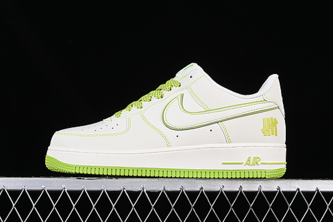 Nike [UN3699-088]-[UNDEFEATED AIR FORCE 1 07 LOW WHITE/GREEN]-[WOMAN:36-39]-[MAN:40-45], photo 1