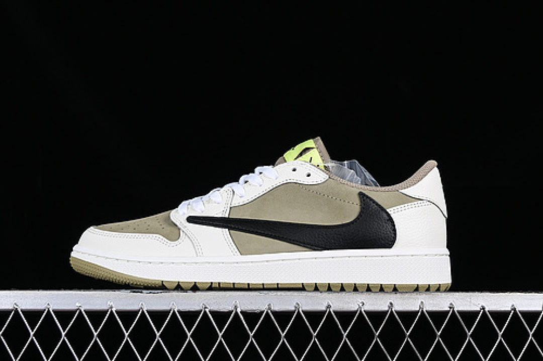 Jordan TRAVIS SCOTT AIR Jordan 1 LOW G NRC WHITE/BLACK/GREEN · FZ3124-200, photo 1