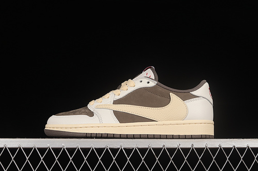 Jordan [DM7866-162]-[TRAVIS SCOTT X AIR JORDAN 1 LOW BEIGE/WHITE/BROWN]-[WOMAN:36-39]-[MAN:40-47.5], photo 1