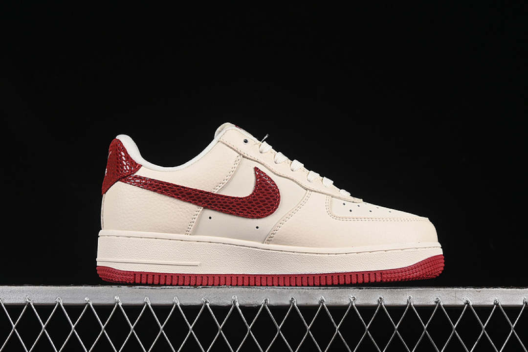 Nike [DF0188-040]-[AIR FORCE 1 07 LOW SUPREME BEIGE/RED]-[WOMAN:36-39]-[MAN:40-45] - Image 16