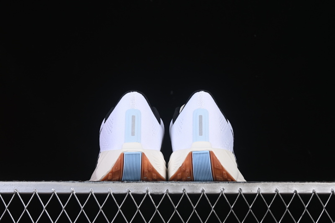 Nike [FQ7262-101]-[AIR ZOOM PEGASUS 35 WHITE/BLACK/BLUE]-[WOMAN:36-39]-[MAN:40-46] - Image 14