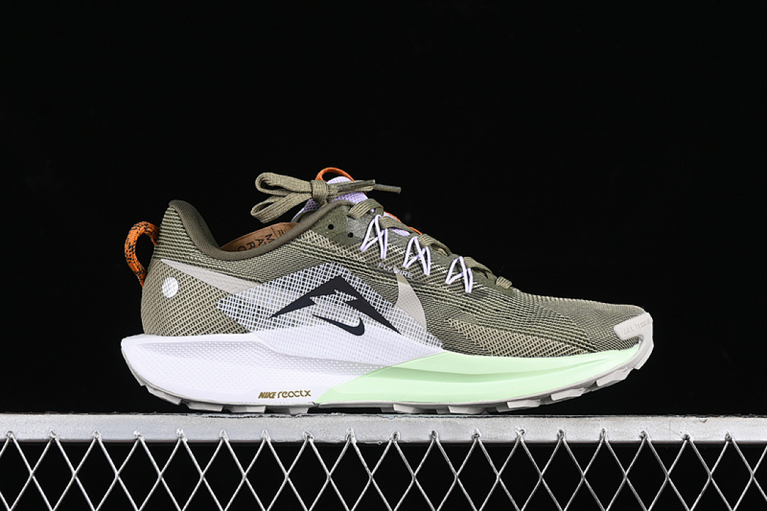 Nike [DV3864-200]-[PEGASUS TRAIL 5 MEDIUM OLIVE/NEUTRAL OLIVE/VAPOUR GREEN/ANTHRACITE][UNISEX:36-46] - Image 16