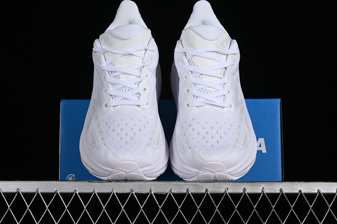On Running [1127952 WWH]-[HOKA ONE BONDI 8 WHITE/GREY]-[WOMAN:36-39]-[MAN:40-45] - Image 13