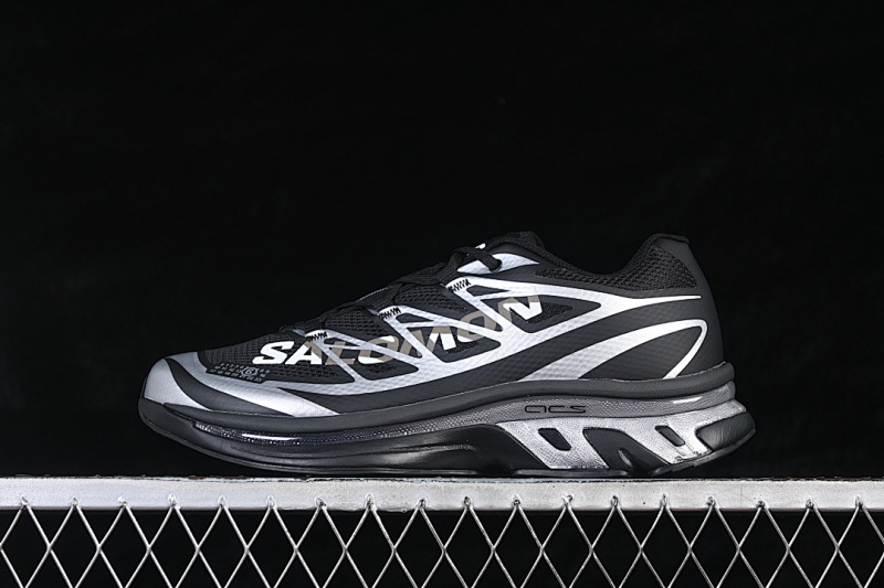 On Running Maison Margiela XT-MM6 LOW-TOP CASUAL LIFESTYLE SHOES BLACK/SILVER · 491070-23, photo 1