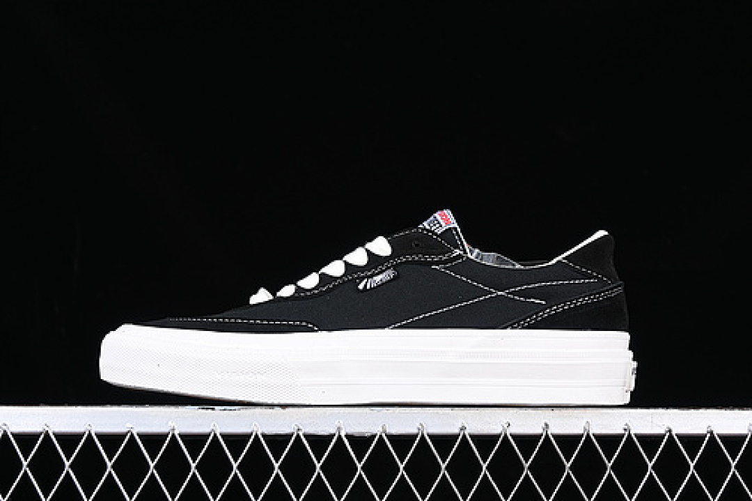 On Running [V231NY700802]-[VISION STREET WEAR FLAT TOP WHITE/BLACK]-[WOMAN:36-39]-[MAN:40-44], photo 1
