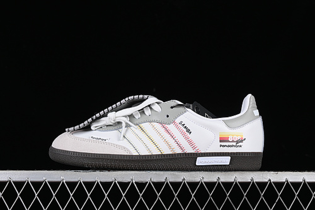 Adidas [IG1025]-[SAMBA OG CLOUD WHITE/BETTER SCARLET/SUPPLIER COLOUR]-[WOMAN:36-39]-[MAN:40-46], photo 1