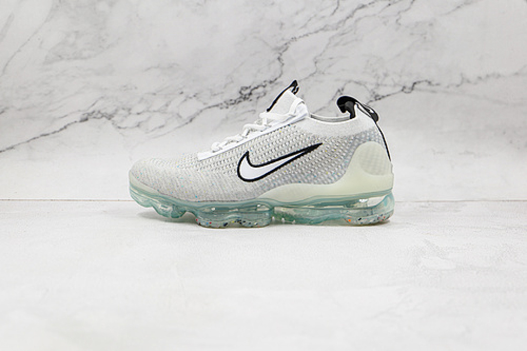 Fear of God [DH4084-100]-[AIR VAPORMAX 2021 FLYKNIT MONOCHROME WHITE/BLACK/METALLIC SILVER/GREY FOG], photo 1