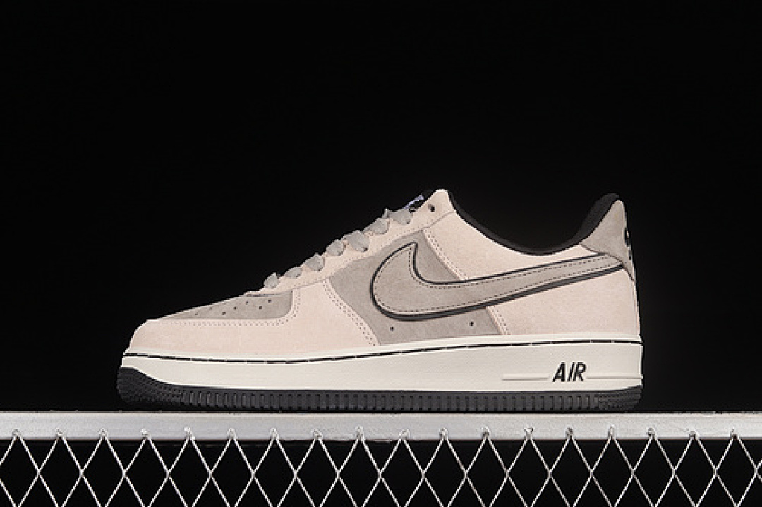 Nike Nike AIR FORCE 1 07 LOW WHITE/BLACK/GREY · NT9966-116, photo 1