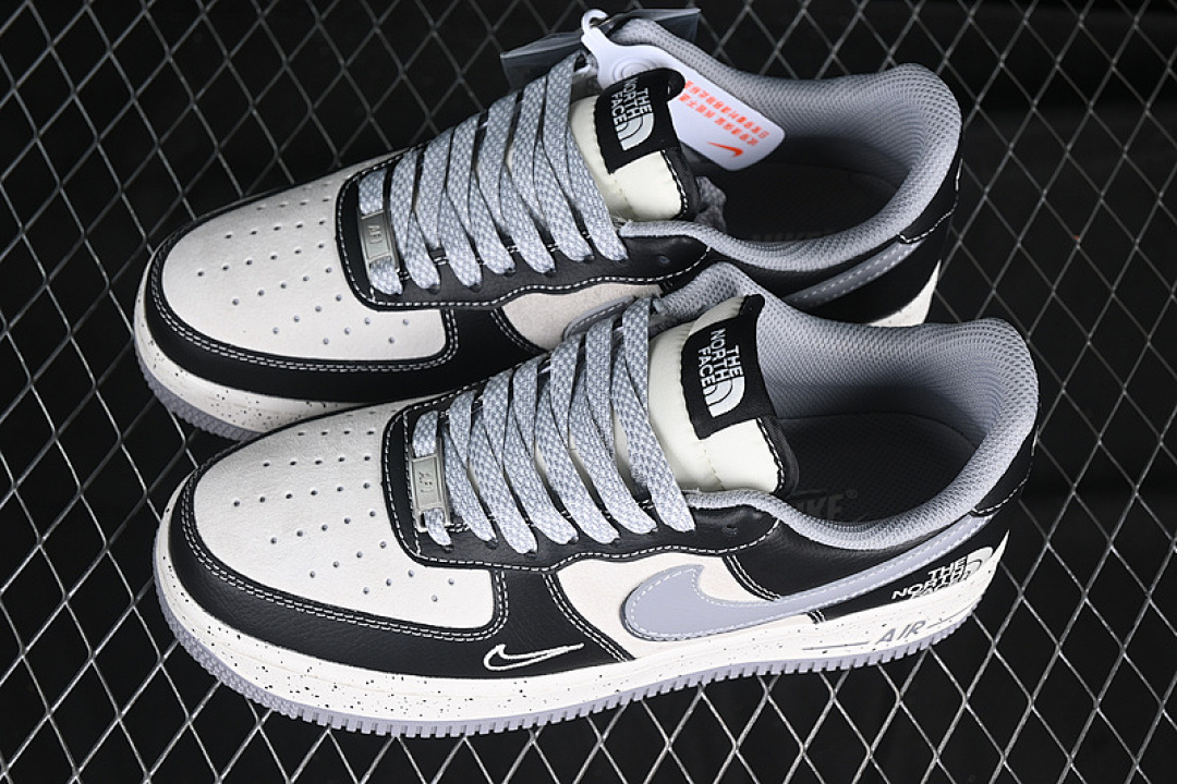 Nike [DM6688-020]-[AIR FORCE 1 07 LOW WHITE/GREY/BLACK]-[WOMAN:36-39]-[MAN:40-45] - Image 11