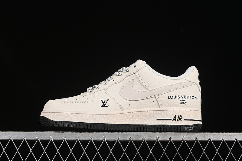 Nike Nike AIR FORCE 1 07 LOW LV OFF WHITE/BLACK · XX3168-139, photo 1