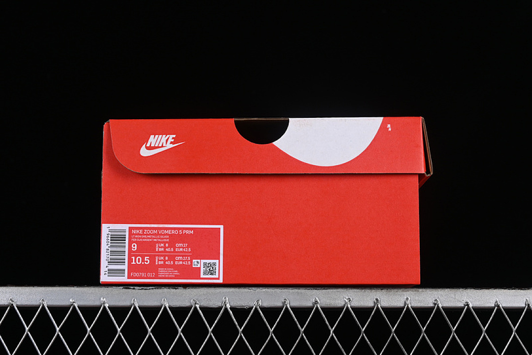 Nike [FD0791-012]-[ZOOM VOMERO 5 LIGHT IRON ORE/METALLIC SILVER/PHOTON DUST/FLATPEWTER/SUMMIT (WHITE]) - Image 12