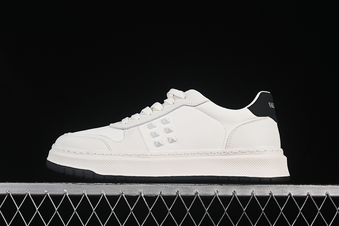 Valentino [P37516H]-[VALENTINO WHITE/BLACK]-[MAN:39-44], photo 1