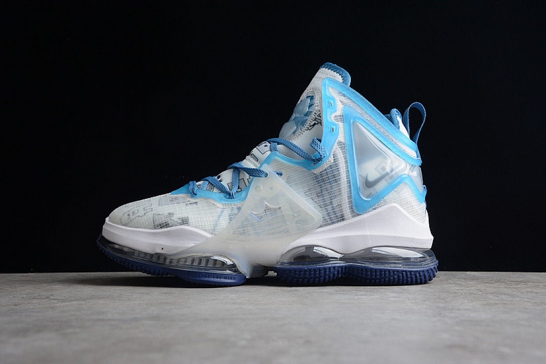 On Running [DC9342-100]-[SPACE JAM X LEBRON 19 EP SWEATSUIT WHITE/DUTCH BLUE/BLUE VOID]-[MAN:40-46], photo 1