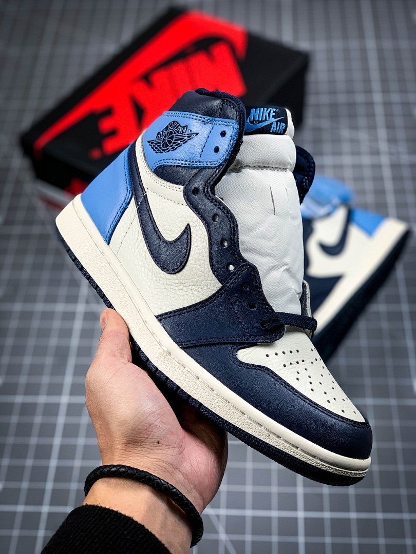 Jordan [555088-140]-[AIR JORDAN 1 RETRO HIGH UNC LEATHER OBSIDIAN/UNIVERSITY (BLUE]), photo 1