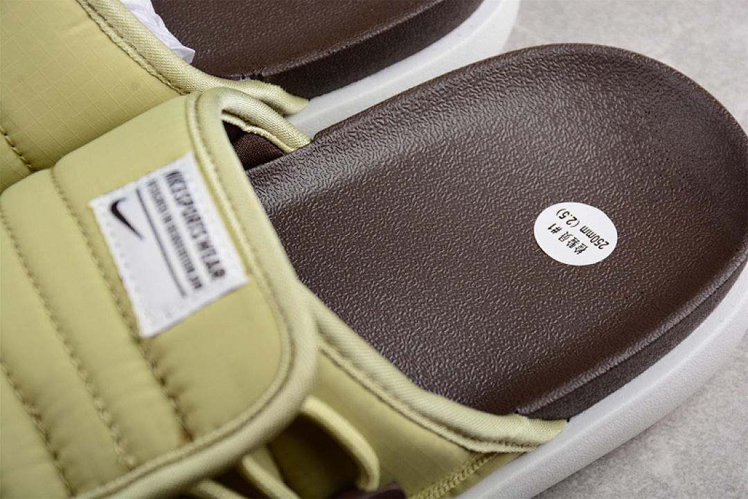 Nike [DC1457-700]-[ASUNA 2 SLIDES WHEAT GRASS/BAROQUE BROWN/SAIL]-[WOMAN:36-39]-[MAN:40-45] - Image 4