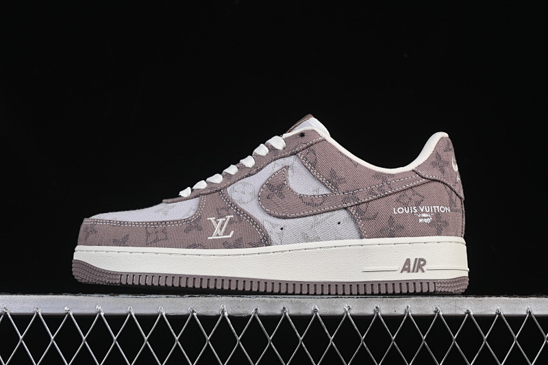 Nike Nike AIR FORCE 1 07 LOW BROWN/DARK GREY · YF9511-821, photo 1