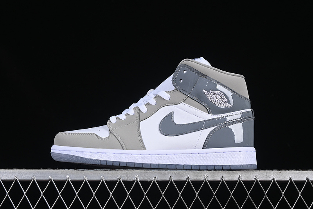 Jordan [HF3193-100]-[AIR JORDAN 1 MID WHITE/MEDIUM GREY/COOL GREY]-[WOMAN:36-39]-[MAN:40-46], photo 1