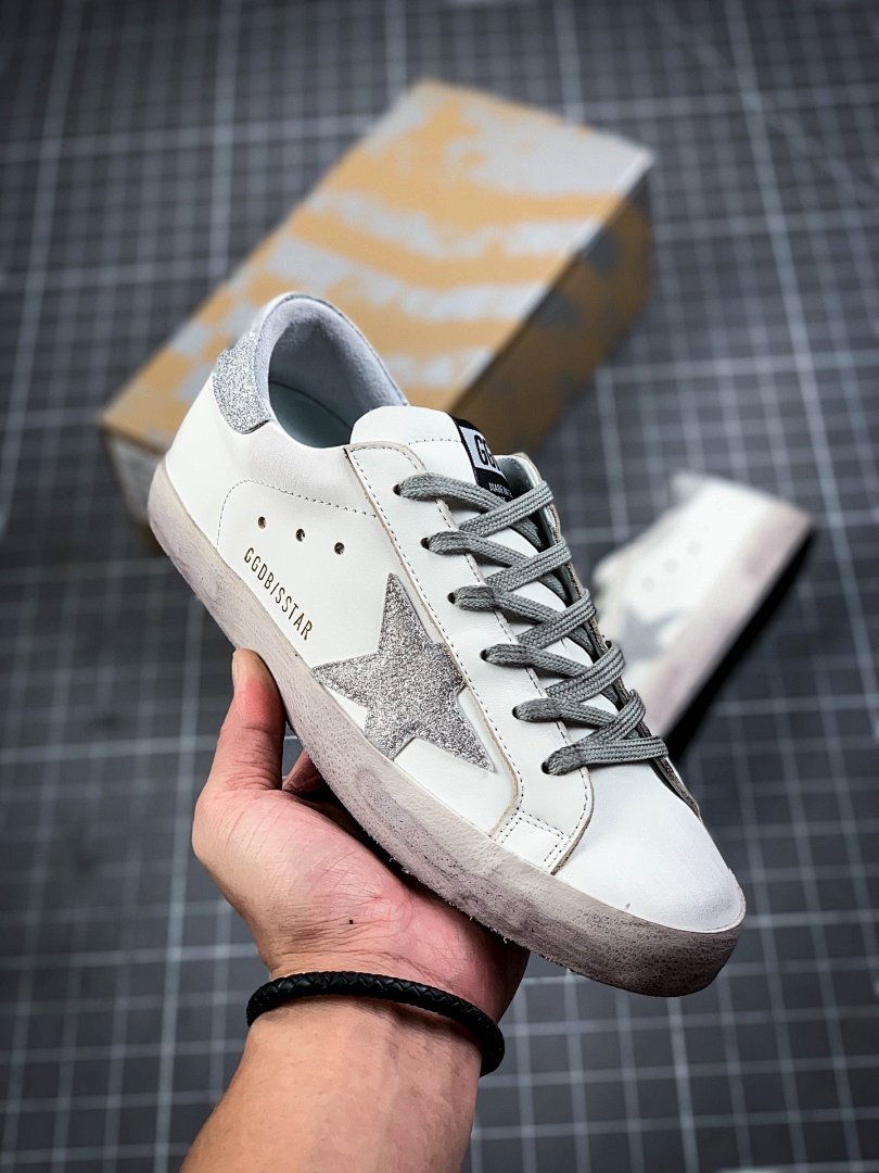 Golden Goose [GOLDEN*GOOSE SUPER STAR WHITE/SILVER/SILVER]-[WOMAN:35-39], photo 1