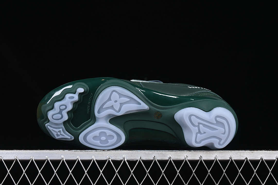 Louis Vuitton [LOUIS VUITTON FOOTPRINT SOCCER 2025 GREEN]-[WOMAN:35-39]-[MAN:40-46] - Image 14
