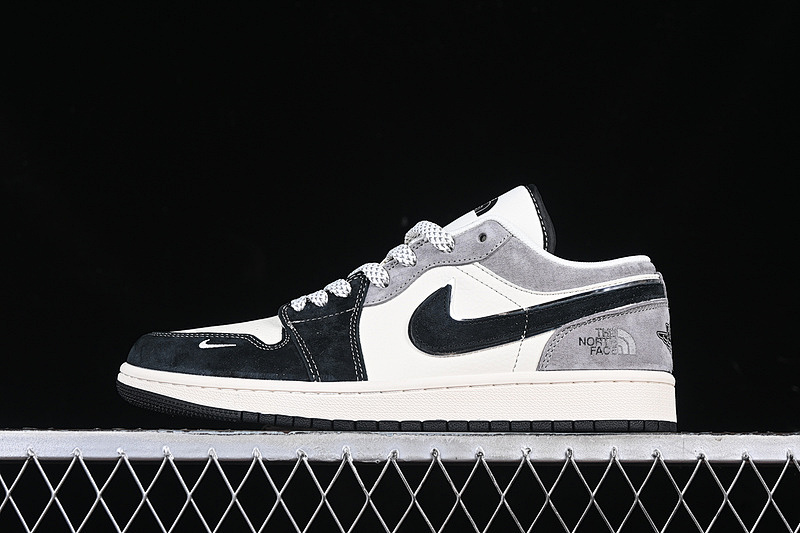 Jordan AIR Jordan 1 LOW WHITE/GREY/BLACK · XX3318-512, photo 1