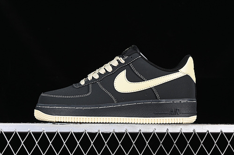Nike Nike AIR FORCE 1 07 LOW BLACK/GOLD · SDH5696-227, photo 1