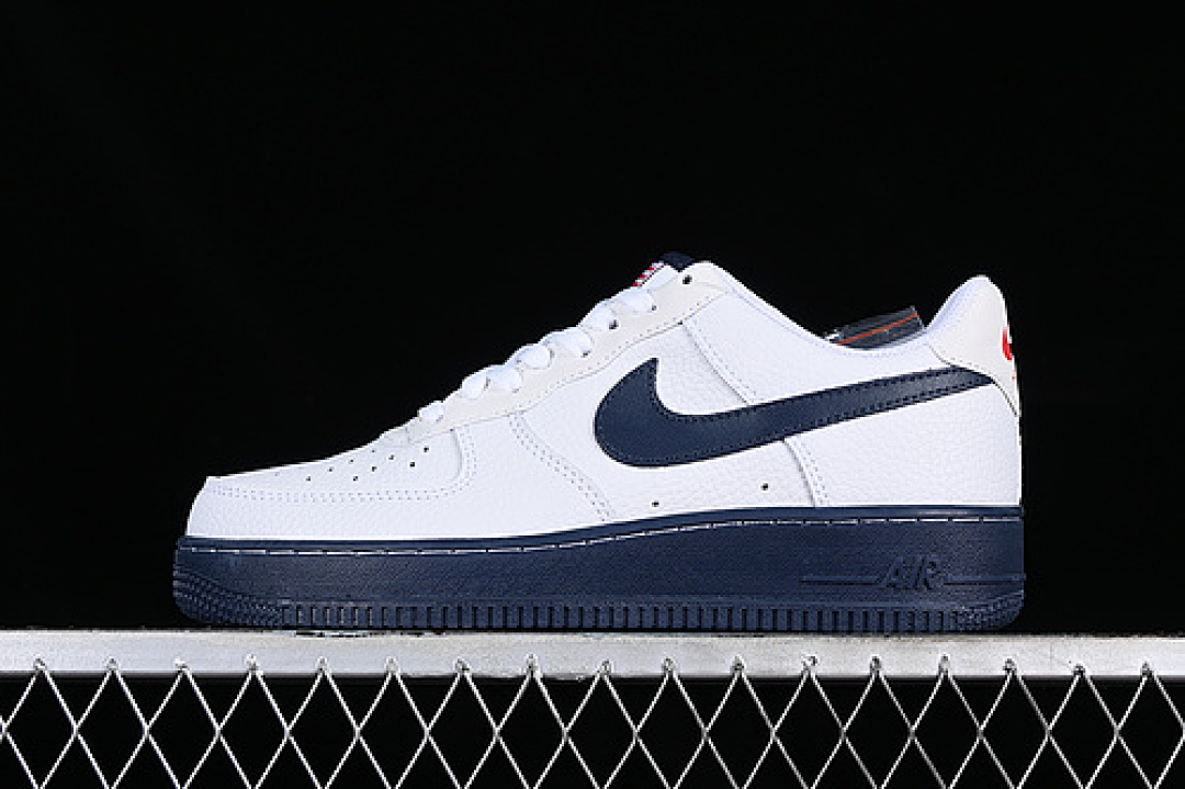 Nike [FC1688-137]-[AIR FORCE 1 07 LOW USA WHITE/BLUE/RED]-[WOMAN:36-39]-[MAN:40-45], photo 1