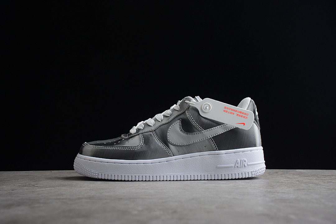 Nike [CH1808-668]-[AIR FORCE 1 LOW METALLIC SILVER/METALLIC SILVER/WHITE]-[WOMAN:36-39]-[MAN:40-45], photo 1