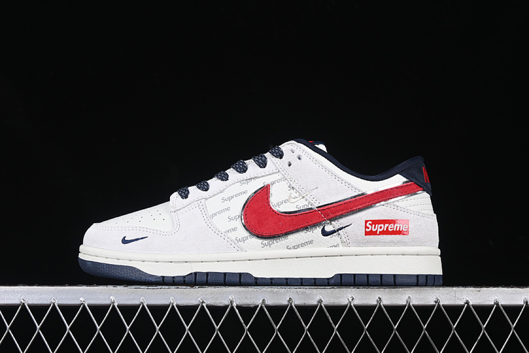 Supreme [CH8311-232]-[SB DUNK LOW SUPREME WHITE/BLUE/RED/GREY]-[WOMAN:36-39]-[MAN:40-45], photo 1