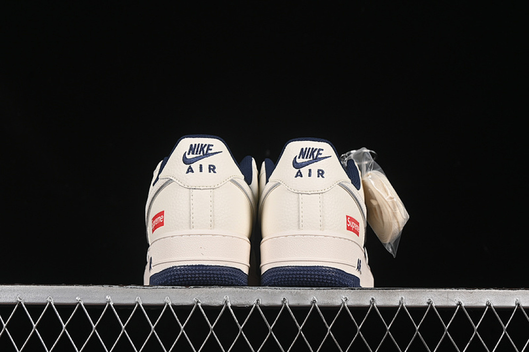 Nike [HH7518-057]-[AIR FORCE 1 07 LOW SUPREME OFF WHITE/BLUE/RED]-[WOMAN:36-39]-[MAN:40-45] - Image 14