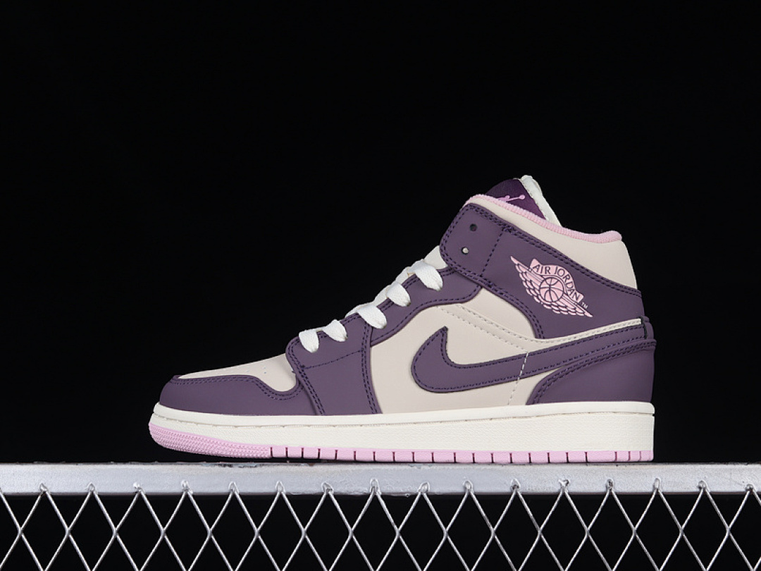 Jordan [555112-500]-[AIR JORDAN 1 RETRO MID GS PRO PURPLE/DESERT SAND]-[WOMAN:36-40], photo 1