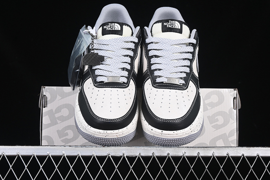 Nike [DM6688-020]-[AIR FORCE 1 07 LOW WHITE/GREY/BLACK]-[WOMAN:36-39]-[MAN:40-45] - Image 13
