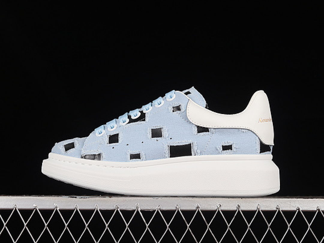 Alexander McQueen Alexander McQueen [ WHITE/BLUE/BLACK]-[WOMAN:35-39]-[MAN:40-44], photo 1