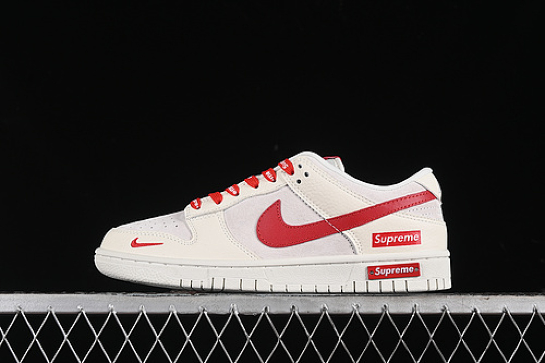 Supreme Nike Supreme [KK1333-002]-[SB DUNK LOW SUPREME RED/BEIGE/WHITE]-[WOMAN:36-39]-[MAN:40-45], photo 1