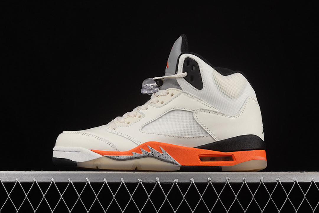 Jordan [DC1060-100]-[AIR JORDAN 5 RETRO SHATTERED BACKBOARD WHITE/MULTI-COLOR/TOTAL (ORANGE]), photo 1