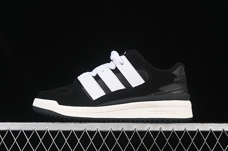 FORUM 2000 LOW WHITE/BLACK · JS0996, photo 1