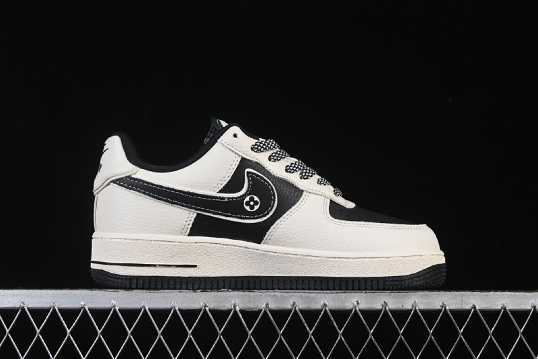 Nike [DD1982-321]-[AIR FORCE 1 07 LOW CASUAL SNEAKERS BLACK/WHITE]-[WOMAN:36-39]-[MAN:40-45] - Image 15