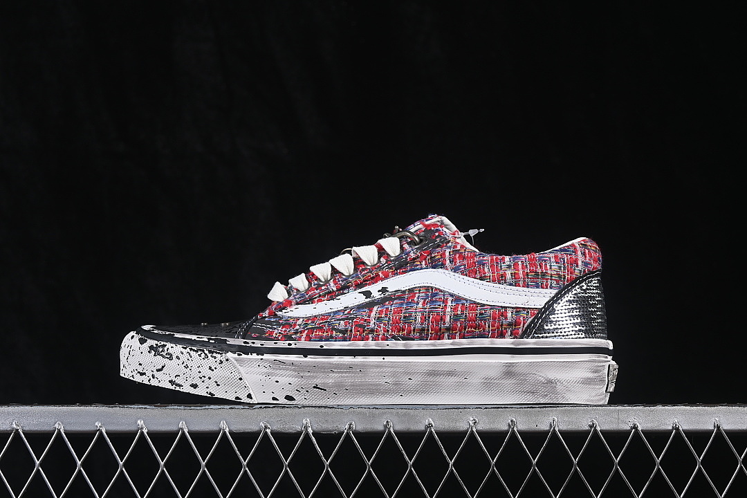 Unbranded [VN000D9VBOS]-[OLD SKOOL CASUAL SKATE SHOES RED/SILVER/BLACK]-[WOMAN:35-39]-[MAN:40-44], photo 1