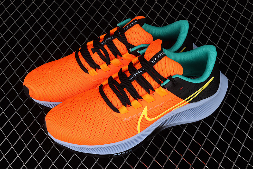 Nike [DM9052-800]-[AIR ZOOM PEGASUS 38 UNITY PACK HYPER CRIMSON/BLACK/ALUMINUM/STRIKE (YELLOW]) - Image 11
