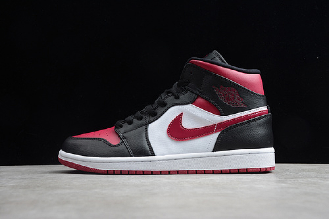 Jordan [554724-066]-[AIR JORDAN 1 MID BRED TOE BLACK/RED/WHITE]-[MAN:40-46], photo 1