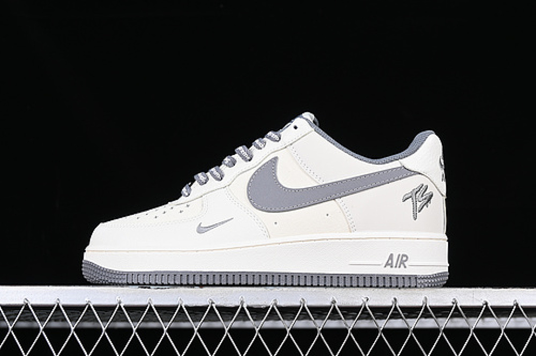 Nike [PF9055-751]-[AIR FORCE 1 07 LOW OFF WHITE/GREY]-[WOMAN:36-39]-[MAN:40-45], photo 1